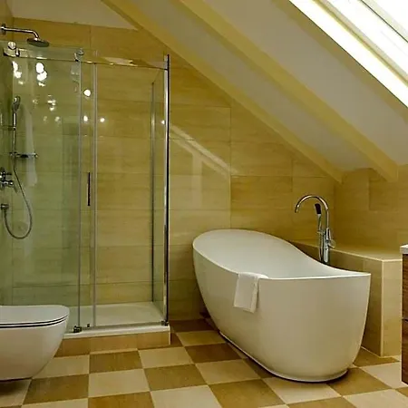 Bajamonti 5 Luxury Bed & Breakfast 4*