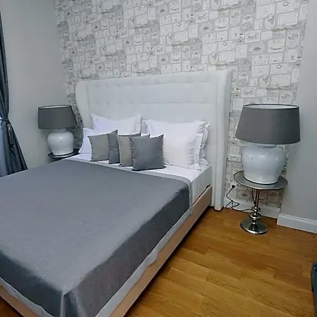 Bajamonti 5 Luxury Alojamento de Acomodação e Pequeno-almoço Split