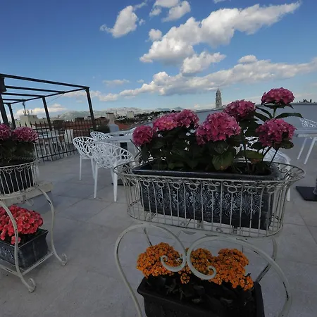 krevet i doručak Bajamonti 5 Luxury 4*