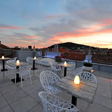 krevet i doručak Bajamonti 5 Luxury 4*